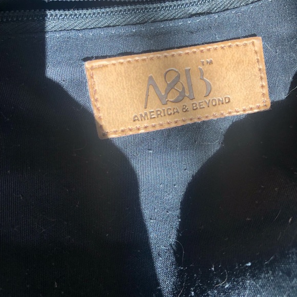 Beaded detail - oversized bag - Picture 4 of 4